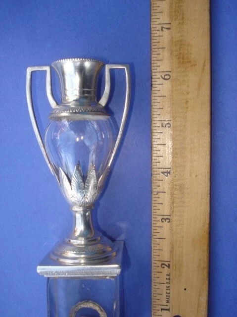 Urna de pedestal de plata alemana muy fina (800) y cristal - cortada a mano - circa: década de 1890 Foto 4 de 4