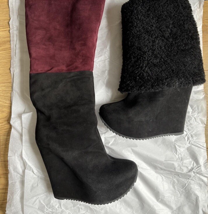 Stivali iconici Yves Saint Laurent in pelle di pecora con zeppa plateau 39