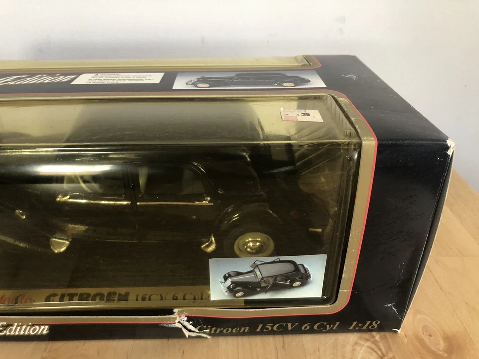 Maisto 1952 雪铁龙 15CV 6 CYL 1/18 比例压铸模型汽车玩具车老式 — 第 3/4 张图片