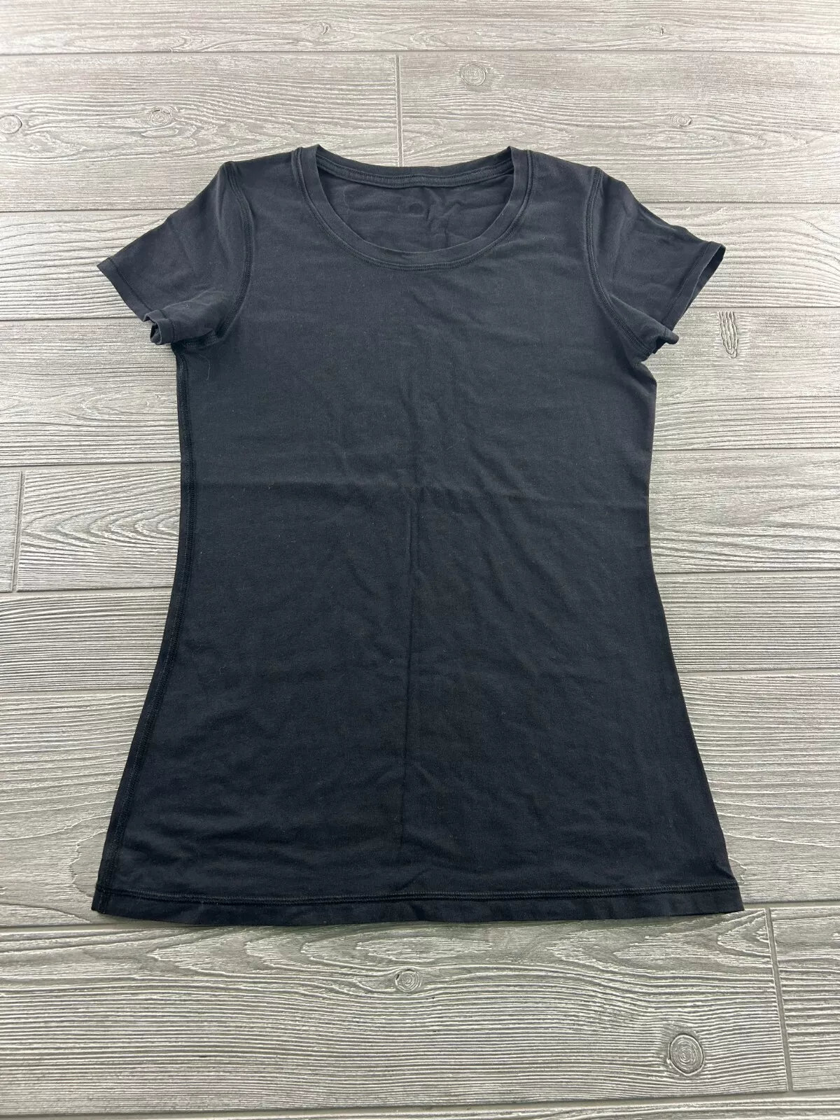 lululemon short sleeve crew fitted shirt