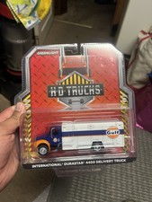 Greenlight 2019 International Durastar 4400 Truck Gulf Oil H.D. Trucks 1:64