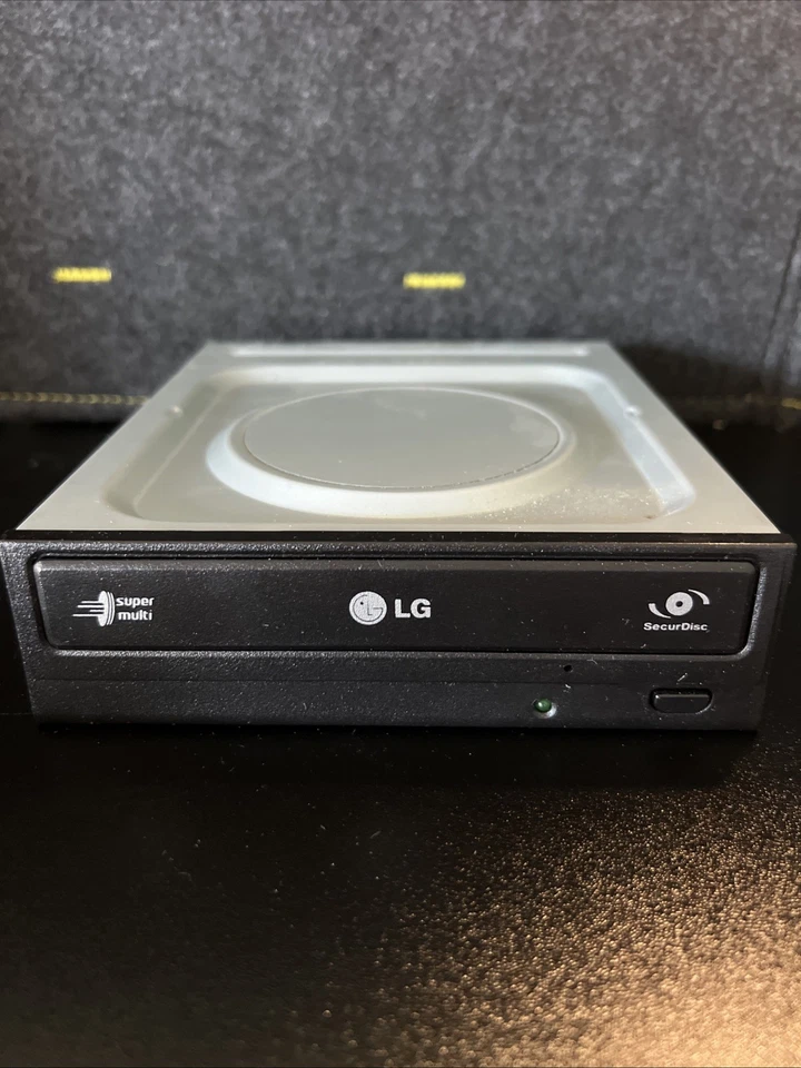 H-L Hitachi LG Data Storage GH22NP20 Super Multi DVD Rewriter Internal IDE Black - Image 3 of 4