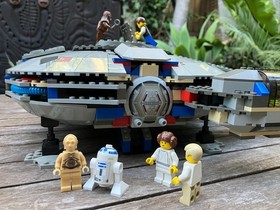 LEGO Star Wars 7190 Millenium Falcon w/mini figures + manual Year 1999