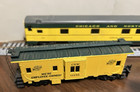 4 (Four) HO Chicago North Western Parlor Car, 2 Caboose Bay Window & Tender AHM — photo 3