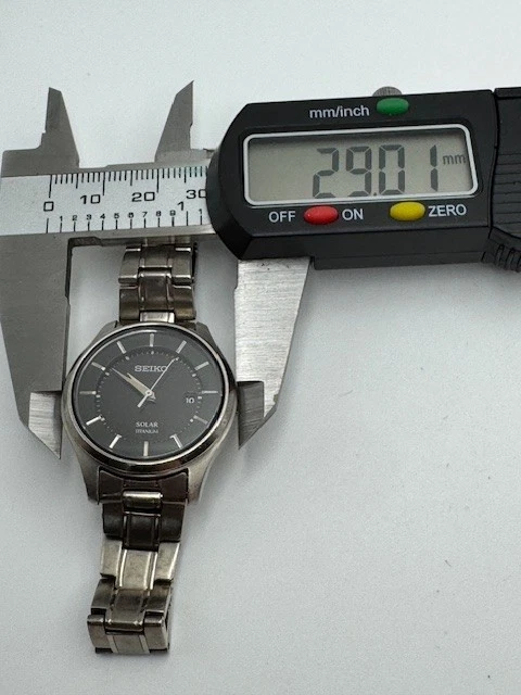 Ladies Seiko SOLAR V137-0CS0 Titanium Silver Tone Date Watch WORKS - image 4 of 4