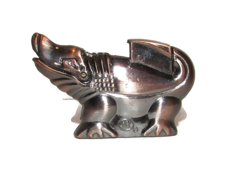 &ndash; Metal Animal Table Lighter