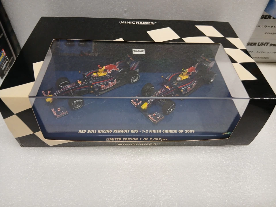 Minichamps 402 091415 Red Bull Racing Renault RB5 1-2 finish GP Cina 2009 1/43 - Immagine 3 di 3