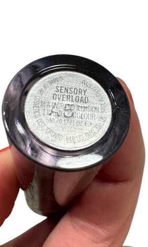 MAC Cosmetics Sensory Overload Grand Illusion flüssiger Lippenfarbe Lipgloss neu im Karton - Bild 2 von 5
