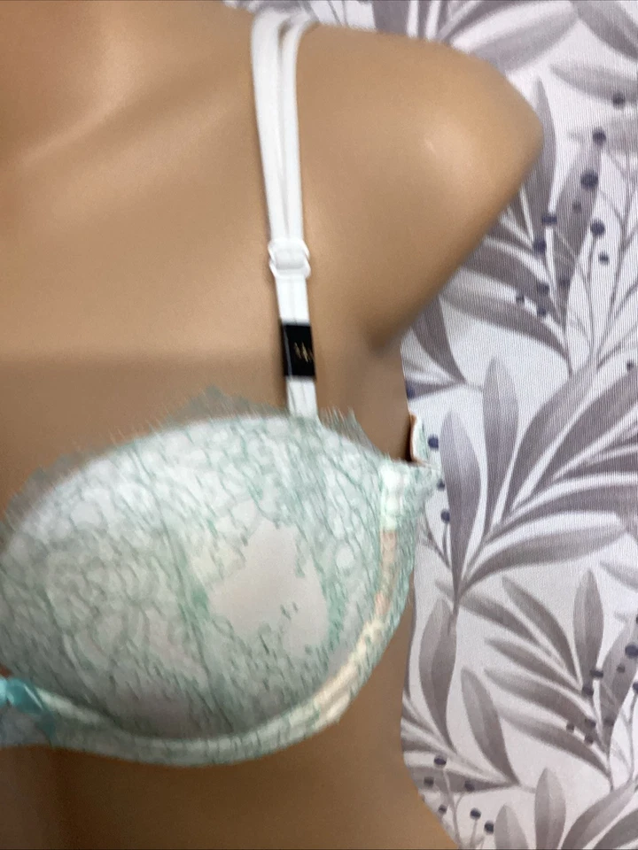 Sujetador sin tirantes Victoria’s Secret muy sexy 34A* Foto 2 de 4