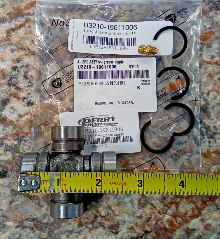 New OEM KIOTI Front Drive Shaft cross bearing assembly U321019611006