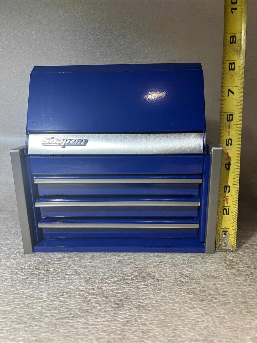 Royal blue snap sale on tool box