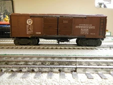 Lionel X2458 Boxcar with Flying Shoes Brown Fiber Boards from 1946