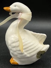 Porcelain Takahashi Swan 3.25" Made in Japan Figurine w/ ribbon