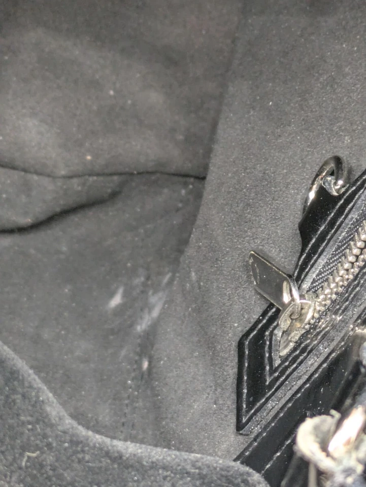 LOUIS VUITTON MIRABEAU GM Black EPI ELECTRIC Leather Purse Shoulderb (EC2005191) - Image 4 of 4