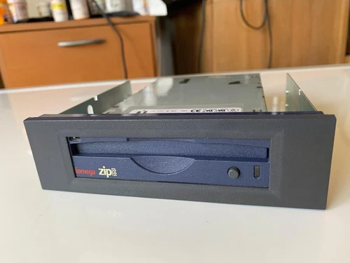 Iomega Zip Z100SI 100MB SCSI Drive Z100Si Internal Mac PC with 6 disks-TESTED