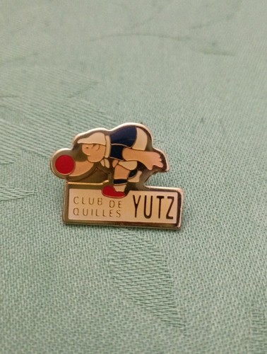 Pin's Pins Pin Enamel 19 Sport Catch WF MISTER PERFECT