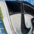 Picture 11 of 12