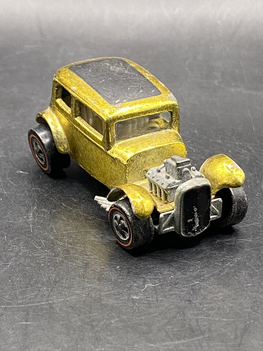 Hot Wheels Redline Classic '32 Ford Vicky Gold Vintage Collectible