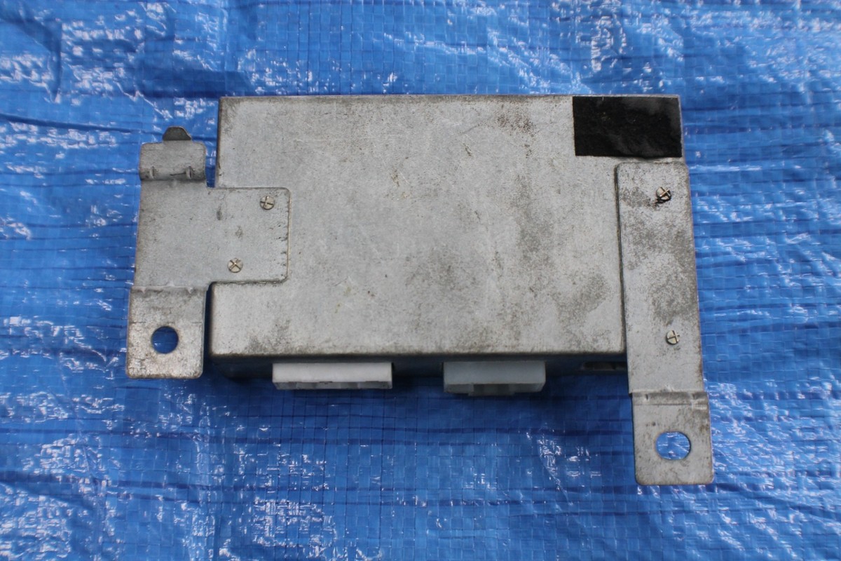 mm1900です JDM Nissan 300ZX Entry Alarm Control Computer Module 28594