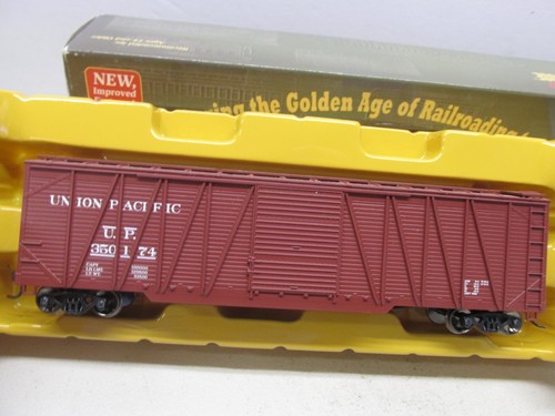 ROUNDHOUSE ~ UNION PACIFIC 50' BOX CAR # 350174 ~ ESCALA HO | Zustand: Used