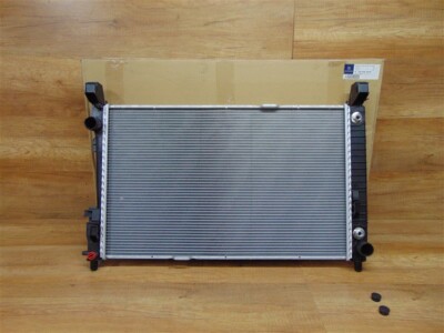 Radiator Cooler, With Intergrated Oil Cooler Mercedes W169/W245 - A1695001803