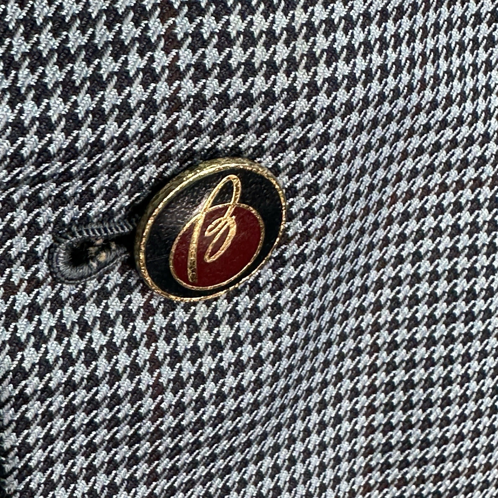 Picture 4 of 15