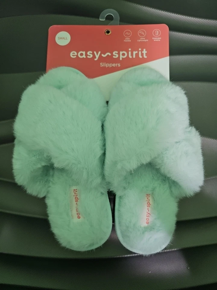 Woman's Slippers Small Size 5-6 Utra Flexible Soft Memory Foam by Easy Spirit - Image 2 of 4