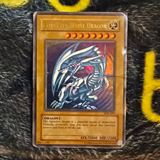 Konami Yu-Gi-Oh Blue-Eyes White Dragon Starter Deck Kaiba SDK-001 Foil UR