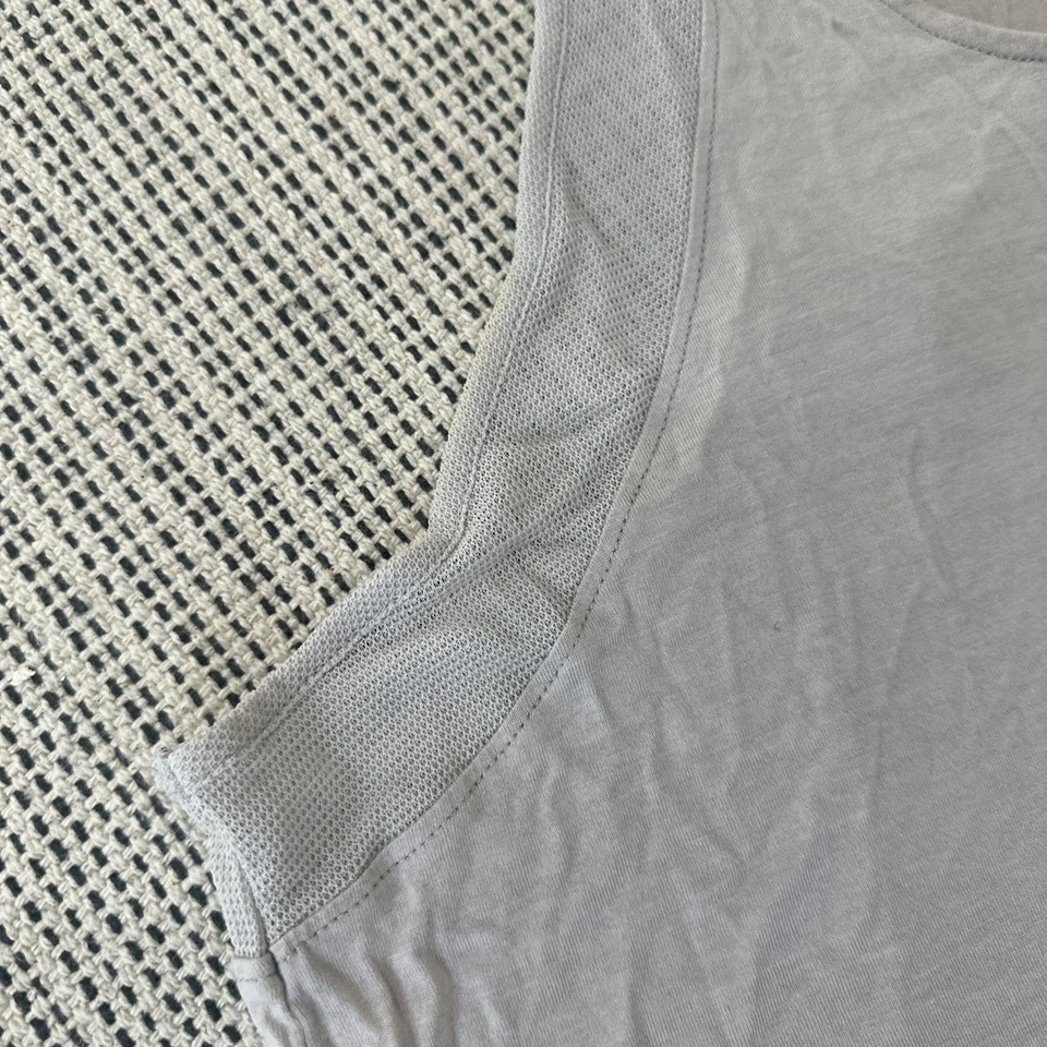 Camiseta sin mangas asimétrica Helmut Lang talla M gris claro Foto 3 de 4