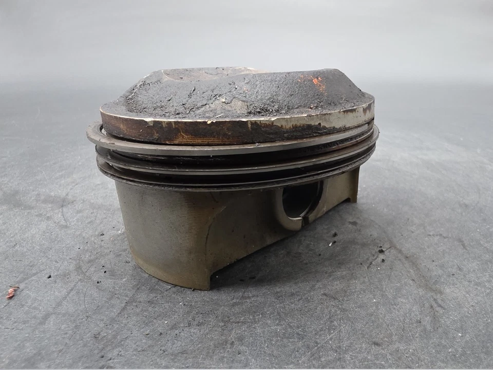 Porsche 911 993 MAHLE Piston mm w/ Wrist Pin 100P49 Foto 3 de 4