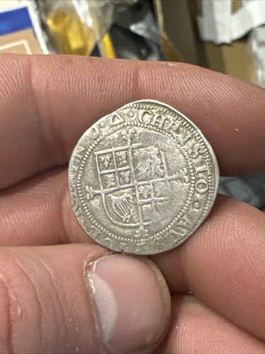Moneta da sei pence in argento martellato Re Carlo I condizione usurata (23717) - Foto 2 di 5