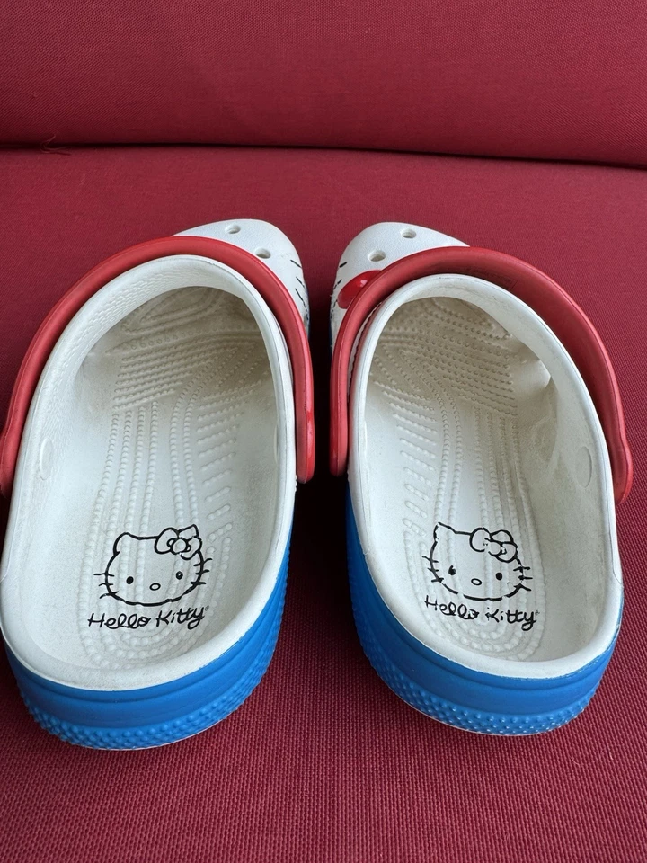 Zueco clásico de Hello Kitty talla J2 para niños pequeños, lazo y orejas rojas fijas USADO Foto 3 de 4
