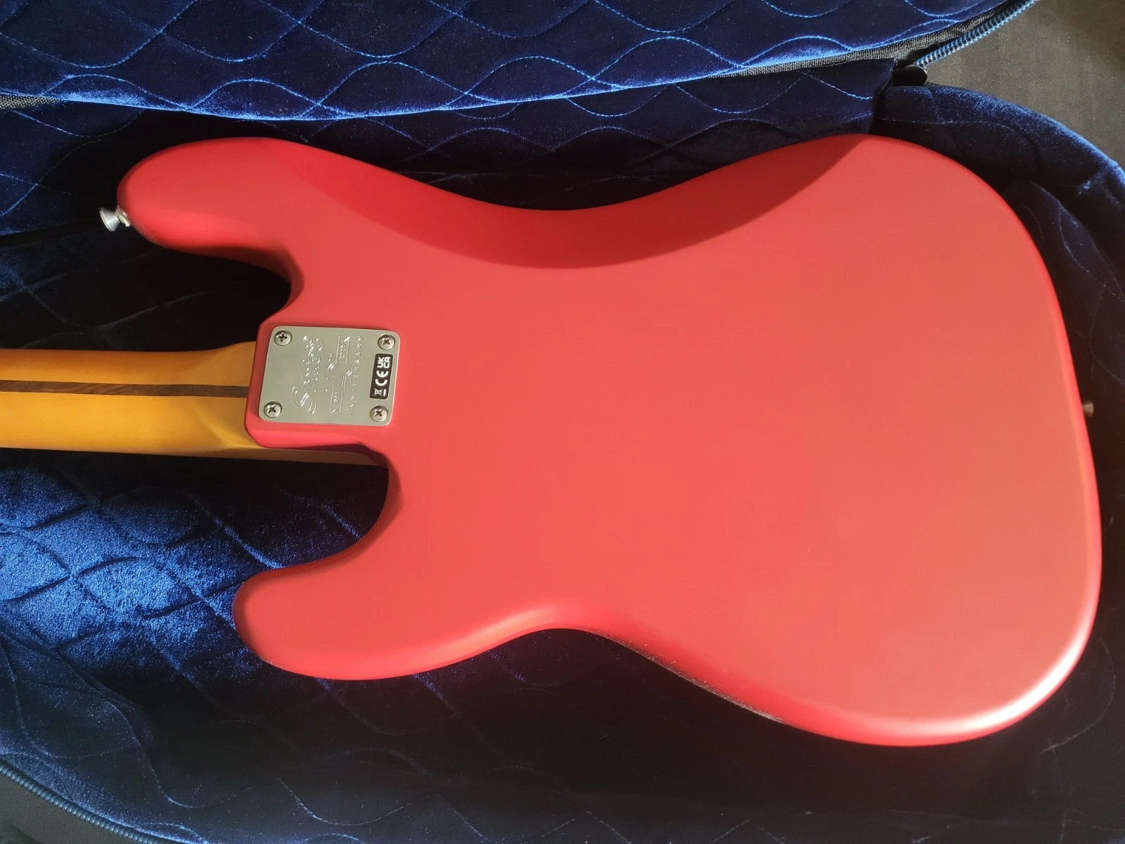 Squier 40th Anniversary Vintage Edition P-Bass w/ Reunion Blues Continental Bag image 5
