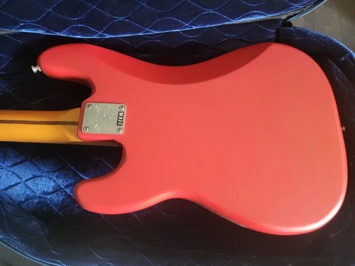 Squier 40th Anniversary Vintage Edition P-Bass w/ Reunion Blues Continental Bag image 5