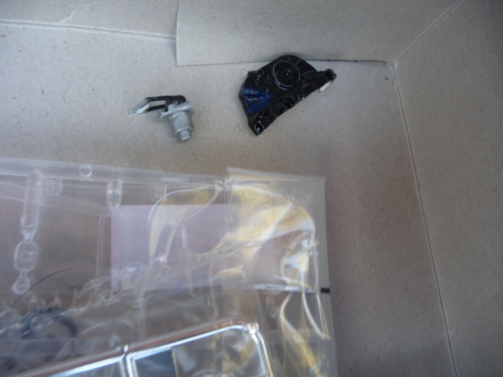 Picture 4 of 8