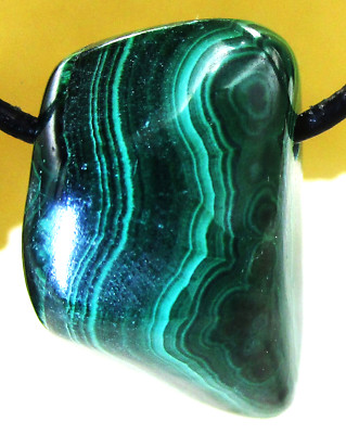MALACHIT  XL  Trommelstein    gebohrt  EDELSTEIN  ANHÄNGER   Freeform     Nr.4