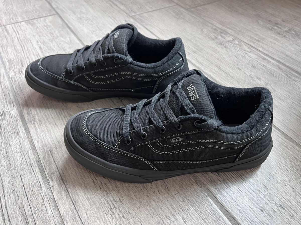Vans Men s Youth Bearcat Triple Black Canvas Skate Shoes Size 6 eBay
