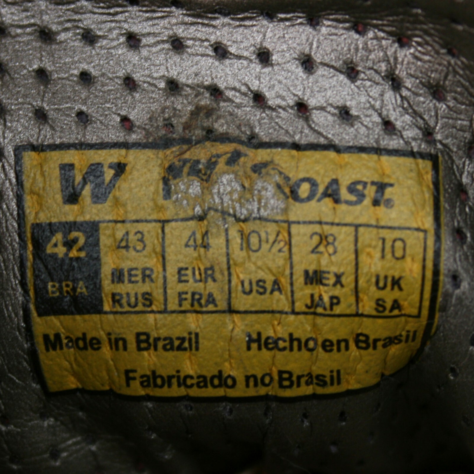 Foto 11 di 12