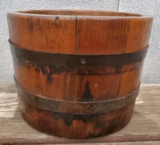 Antique Wooden 4 Qts. Quarts Dry Measure Metal Banded Primative Country