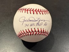 ROLLIE FINGERS OF A'S '74 WS MVP SIGNED BASEBALL. SIGNATURE CRISP, BALL EX+++