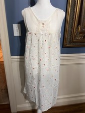 Vintage Cottagecore Embroidered Nightgown