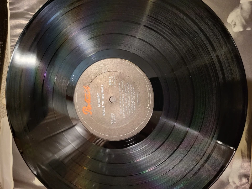 Accept – Balls to the Wall LP Epic/Portrait AL39241 EX Vinyl VG Cover 1983 Metal Foto 4 de 4