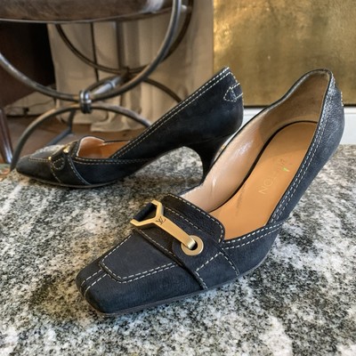 700$  LOUIS VUITTON (36.5/ 6.5) Genuine Suede Leather Kitten Heels. Black. Italy