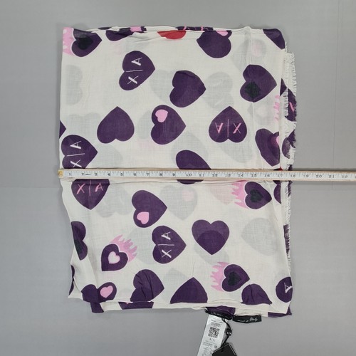 Bufanda para mujer Armani Exchange blanca púrpura con estampado de corazón ligera Love - Imagen 5 de 6