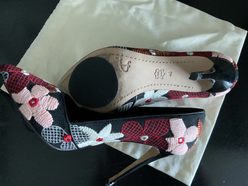Alice + Olivia Embroidered Heels Size 40  Pink ,Red,white,black Multi - Image 4 of 4