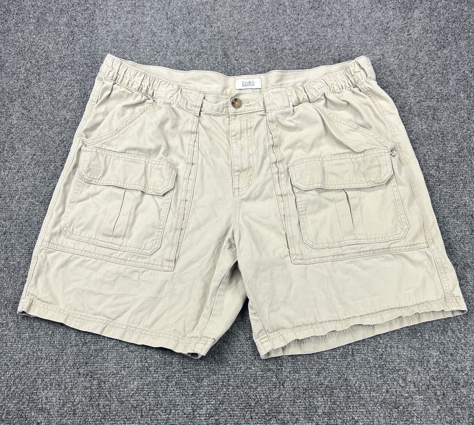 Croft & Barrow Cargo Shorts Mens 46 Khaki Beige Cotton Elastic Sides Fishing