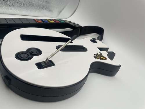 Guitarra Inalámbrica Wii Guitar Hero Gibson Les Paul Blanca PROBADA Y Confirmada Funcionando - Imagen 9 de 22
