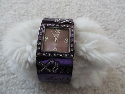 Montre Femme XOXO Occasion - Boîtier Acier, Bracelet Acier, Forme Rectangulaire