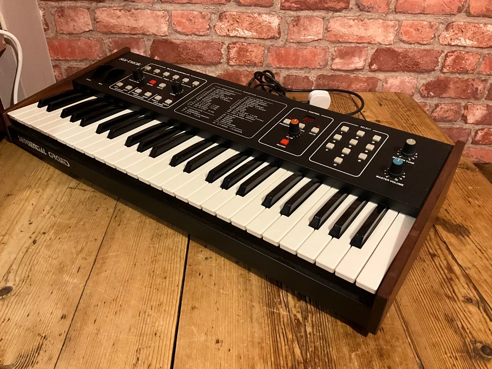 Sequential Circuits Six-Trak - Image 3 of 4