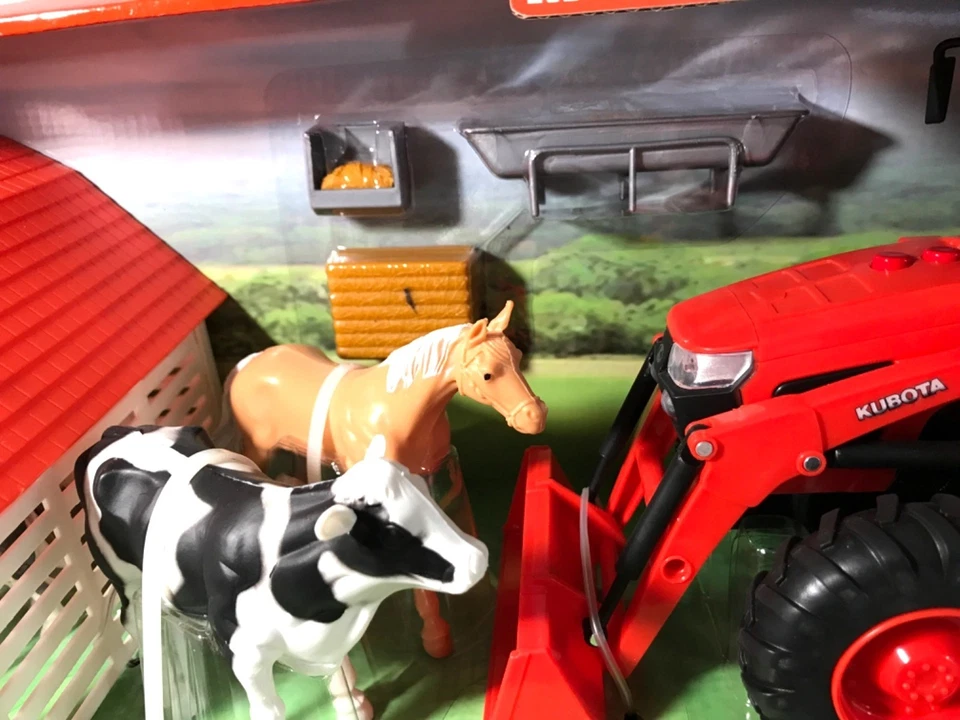 KUBOTA TRACTOR Farm Animals Barn Durable TOY Tractor M5-111  Farm Lights Sound A - Image 3 of 4